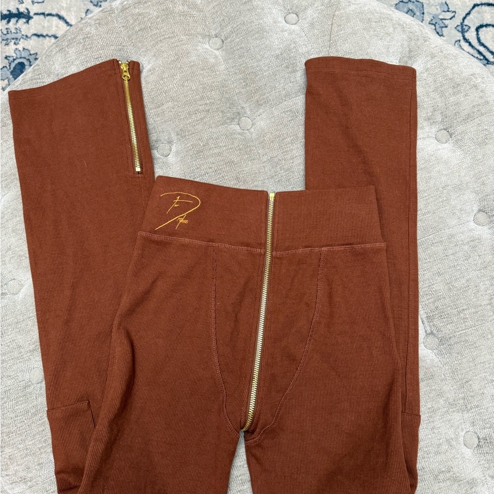 TORDROBES Brown UZip Butterfly Embroidered Ribbed Knit Cargo Flare Pants Sz M - Picture 7 of 12